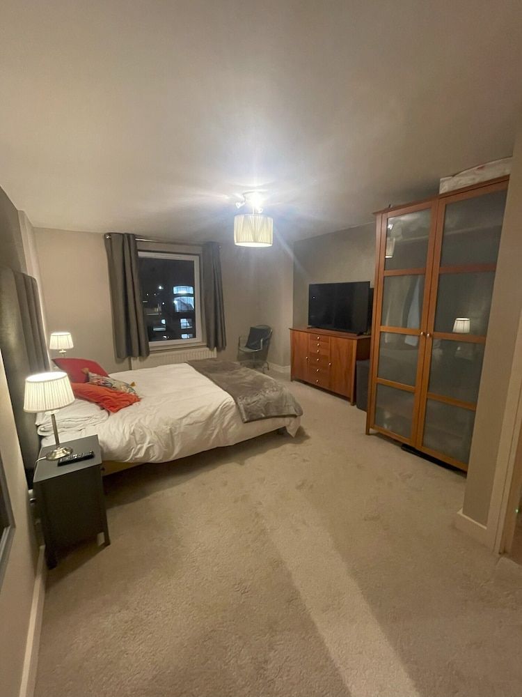 Central Belfast Apartments: Park Avenue Family Apartment, Ensuite (3-Bedroom)