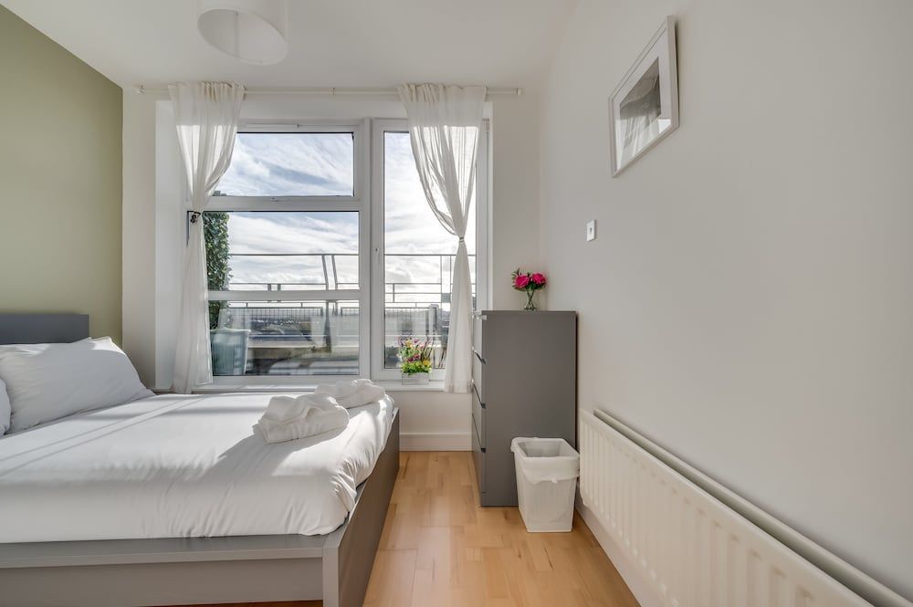 undefined Central Belfast Apartments: Park Avenue 7