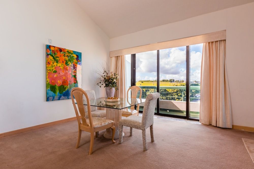 Alupang Beach Tower Presidential Penthouse, 5 Bedrooms, Kitchen, Ocean View 9