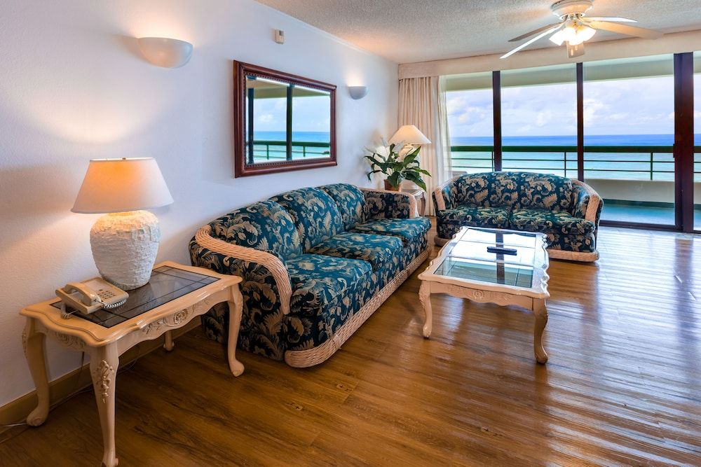 Alupang Beach Tower Panoramic Condo, 3 Bedrooms, Kitchen, Ocean View 5