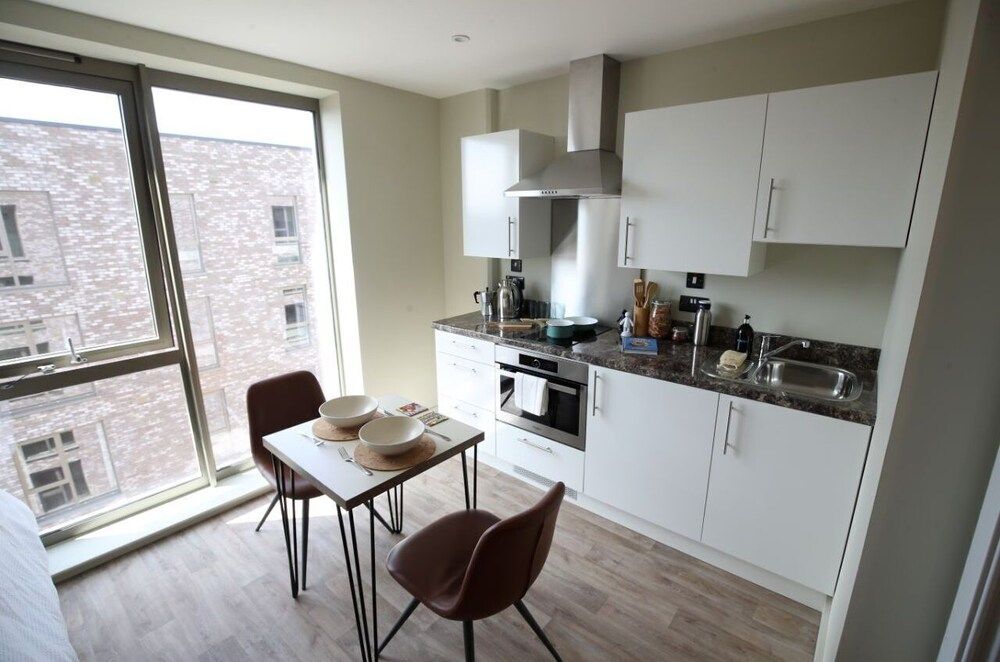 Central Belfast Apartments: Student Accommodation Superior Apartment, Private Bathroom 3
