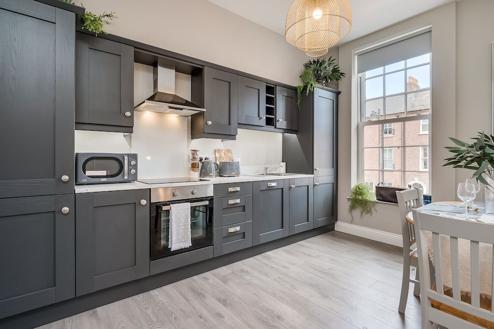 undefined Central Belfast Apartments: Botanic 7