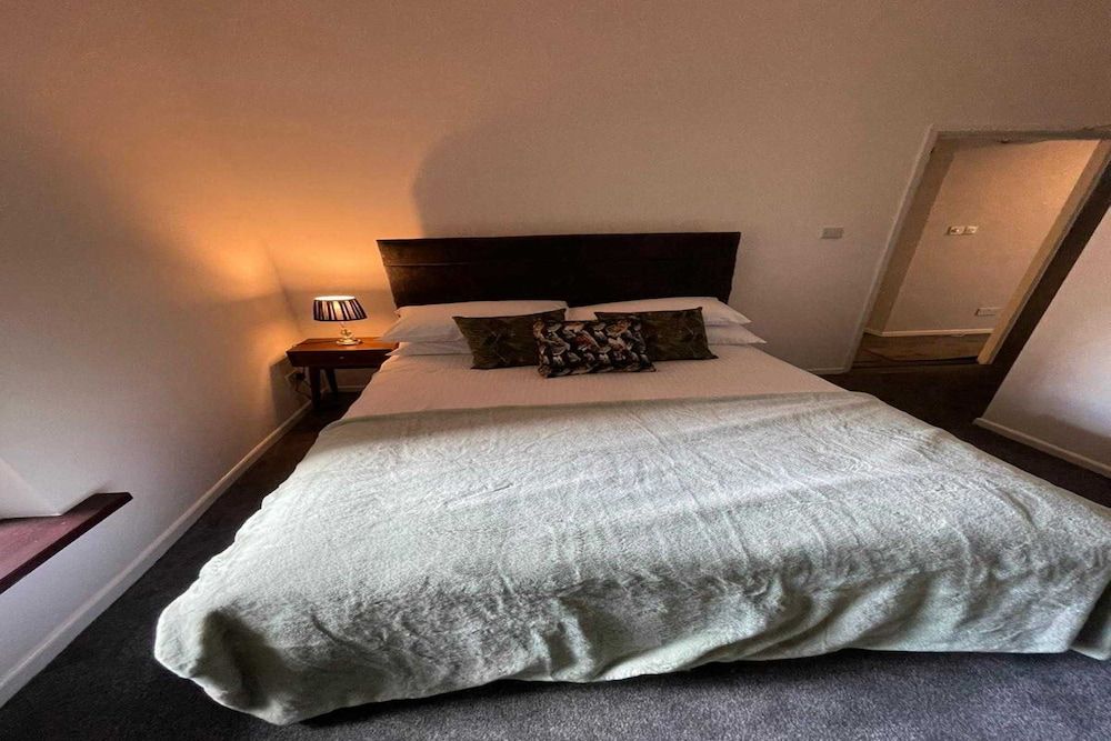 undefined Cavehill Castle Hotel