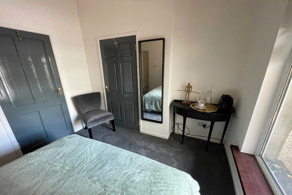 undefined Cavehill Castle Hotel 10