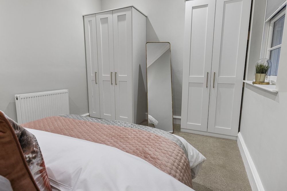 Wilton House Luxury Apartment 10