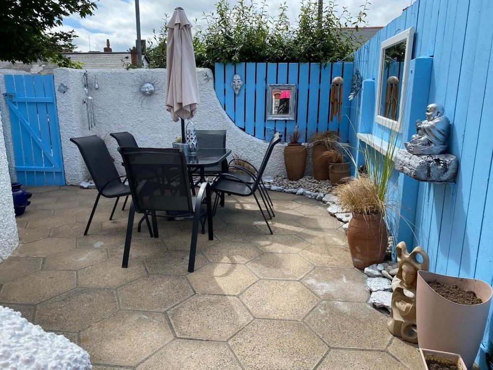 undefined Remarkable 3-bed House in Belfast 5