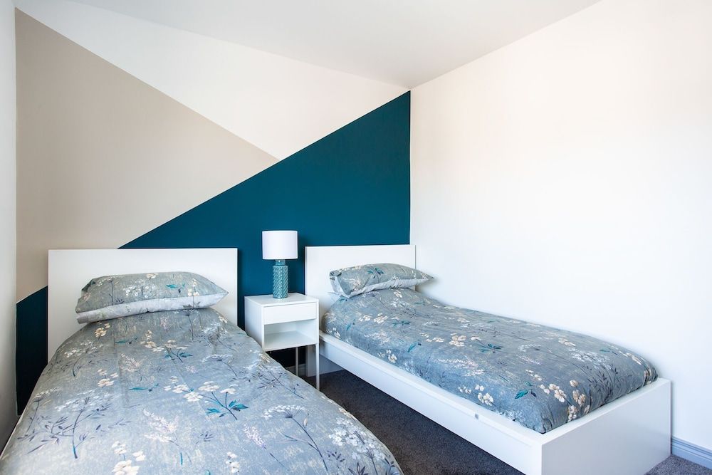 undefined Fully Refurbished North Belfast Home 3 9