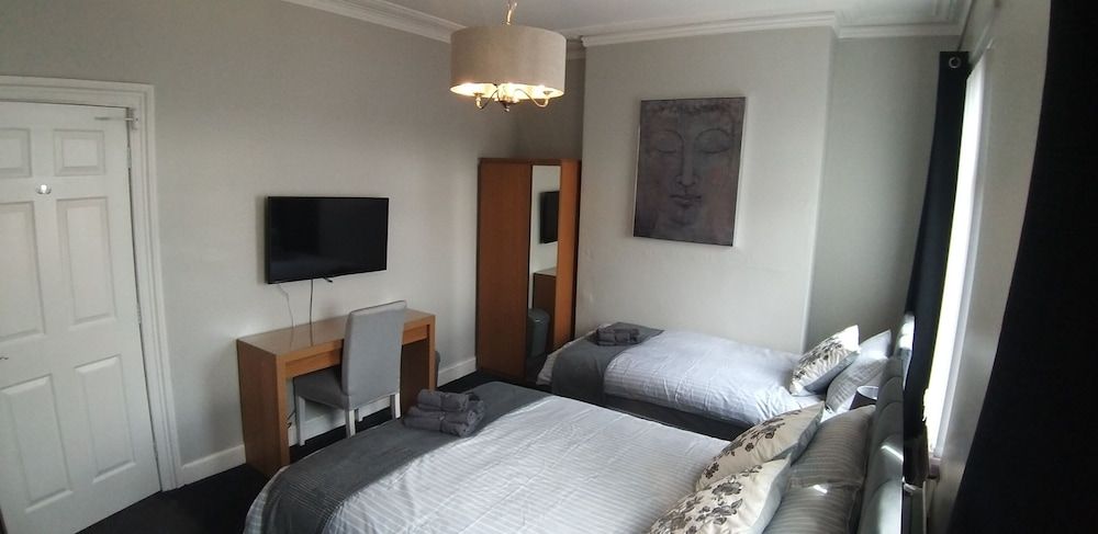 undefined St James Street Townhouse Belfast 5