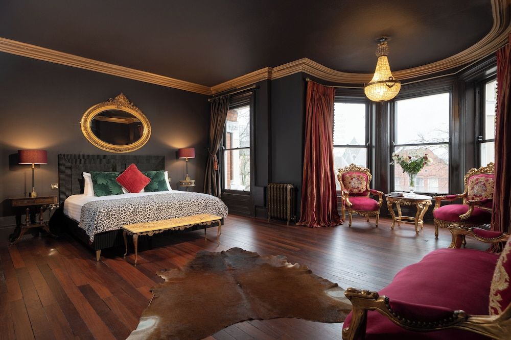 undefined The Harrison Chambers of Distinction 8