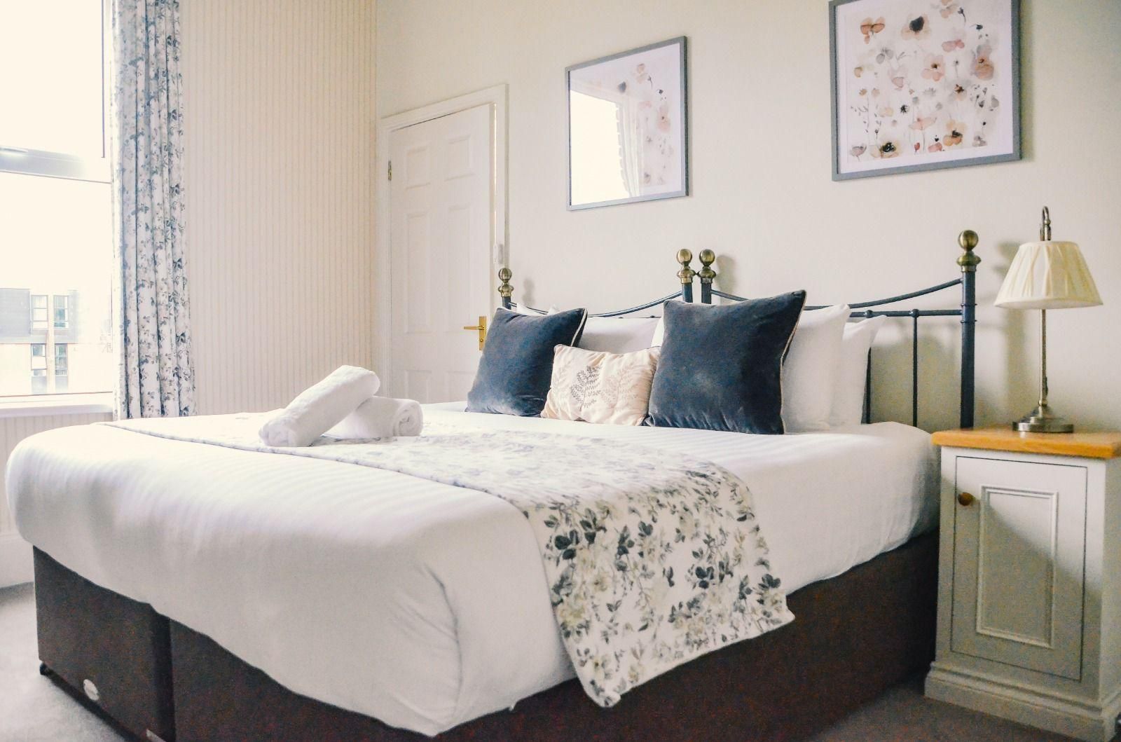 undefined Gregory by the Warren Collection 5