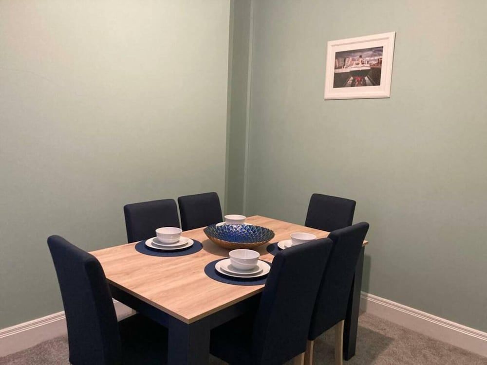 undefined So-fresh So-clean Beautiful 3-bed House n Belfast 9