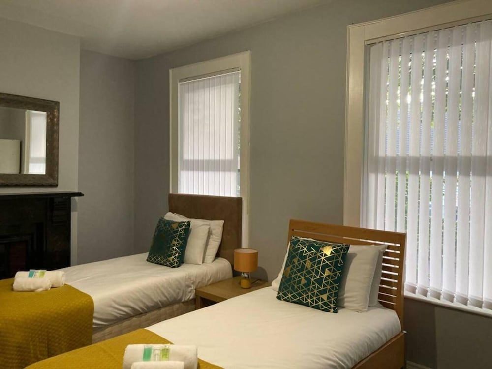 undefined So-fresh So-clean Beautiful 3-bed House n Belfast 5