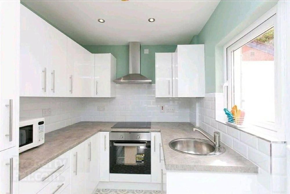 undefined So-fresh So-clean Beautiful 3-bed House n Belfast 10
