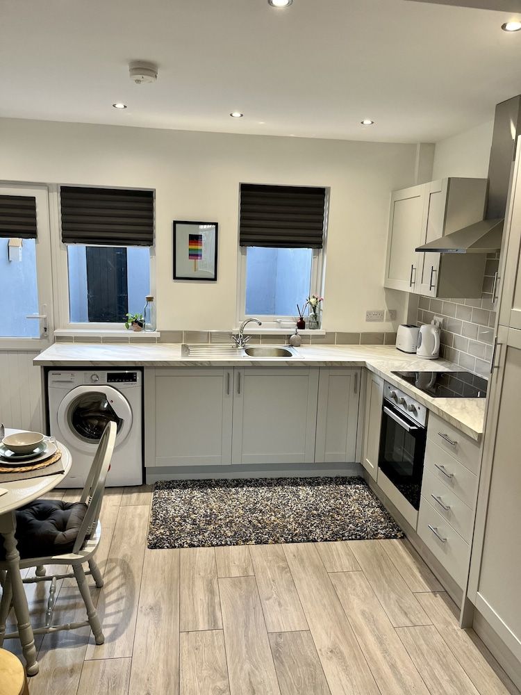 undefined Cosy 2-bed House Close to Belfast City Centre