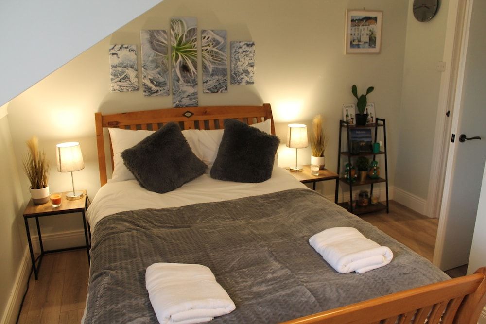 undefined Stunning 4-bed House in Belfast 5