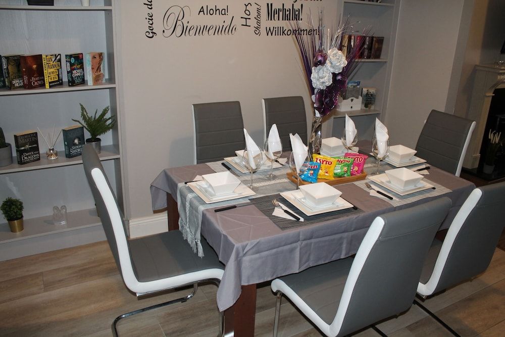 undefined Stunning 4-bed House in Belfast 2