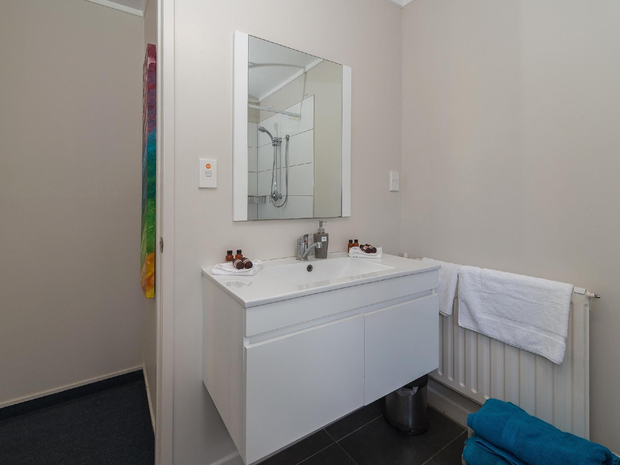 The Cottage - Unit 8