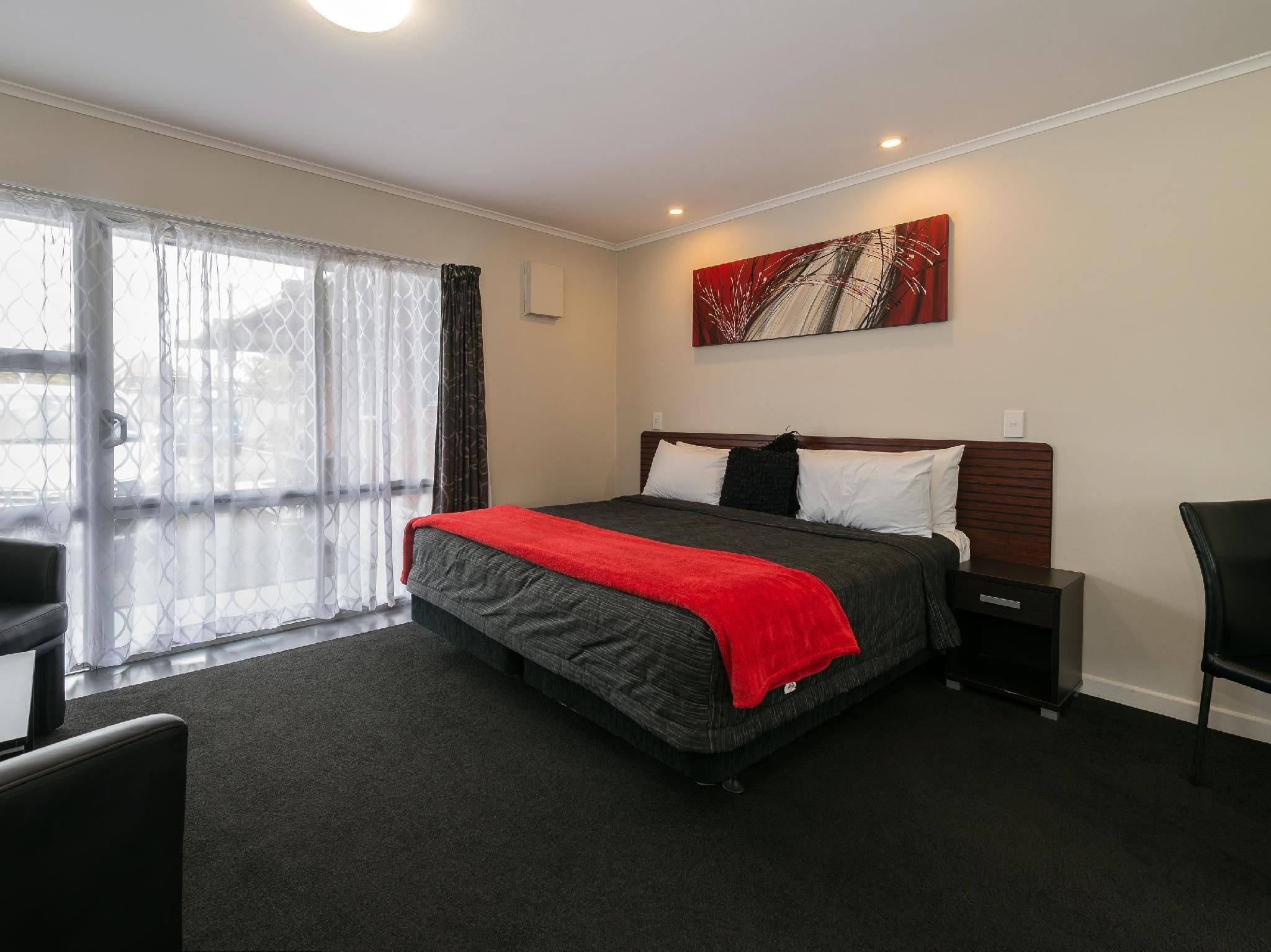 Superior Studio - Unit 6