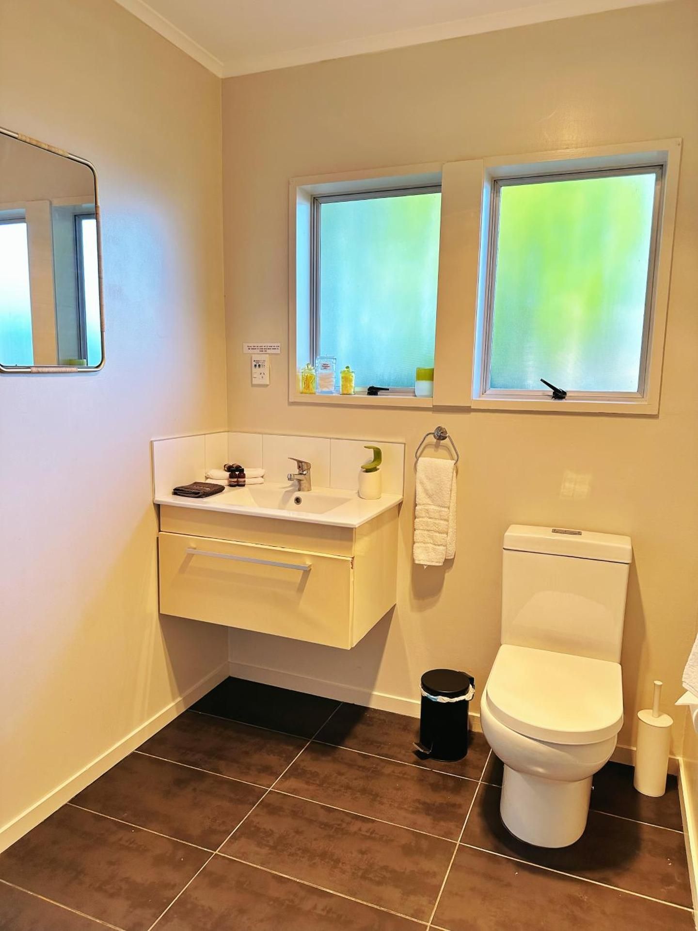 Deluxe One-Bedroom Apartment