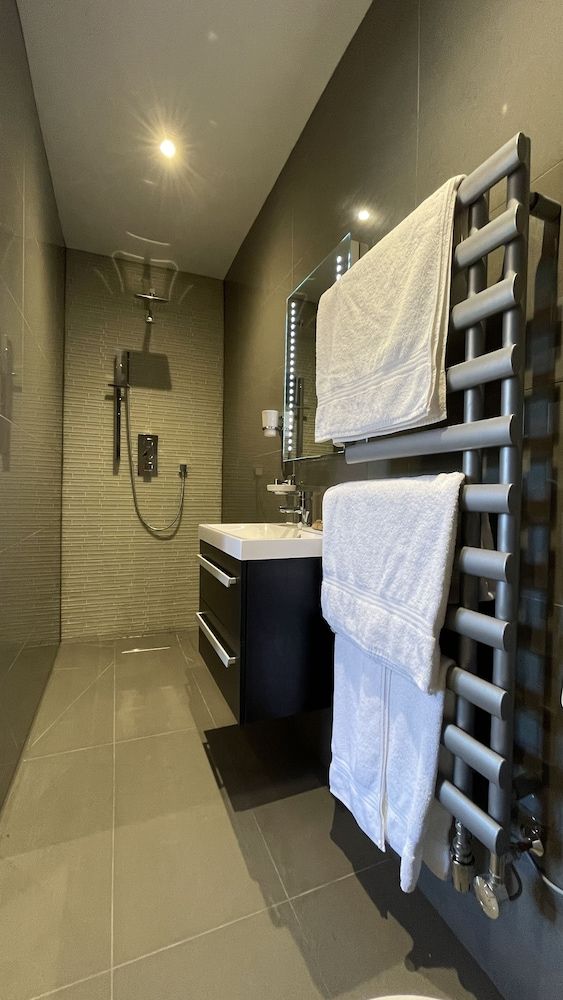 Moorview House Superior Room 2