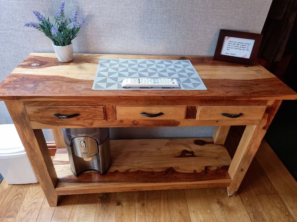 Castle Lodge B&B Family Room 13