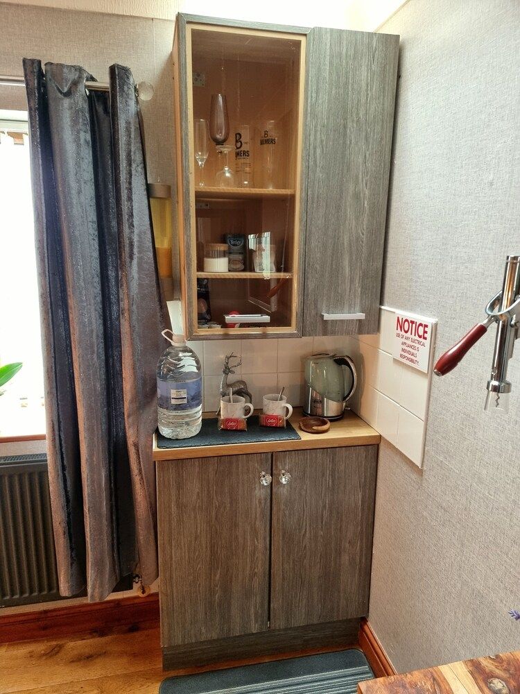 Castle Lodge B&B Family Room 2