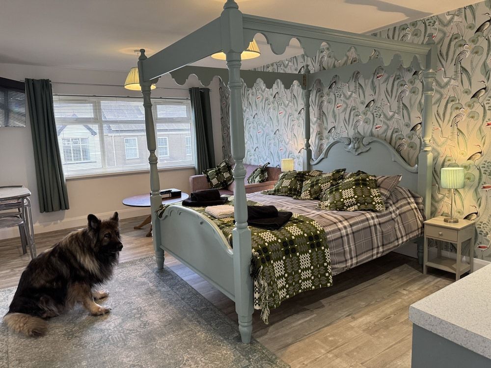 Traeth Rooms