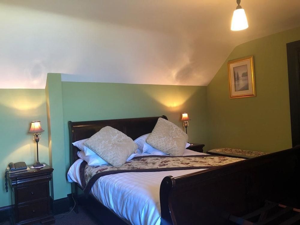 Junior Room with Lake View