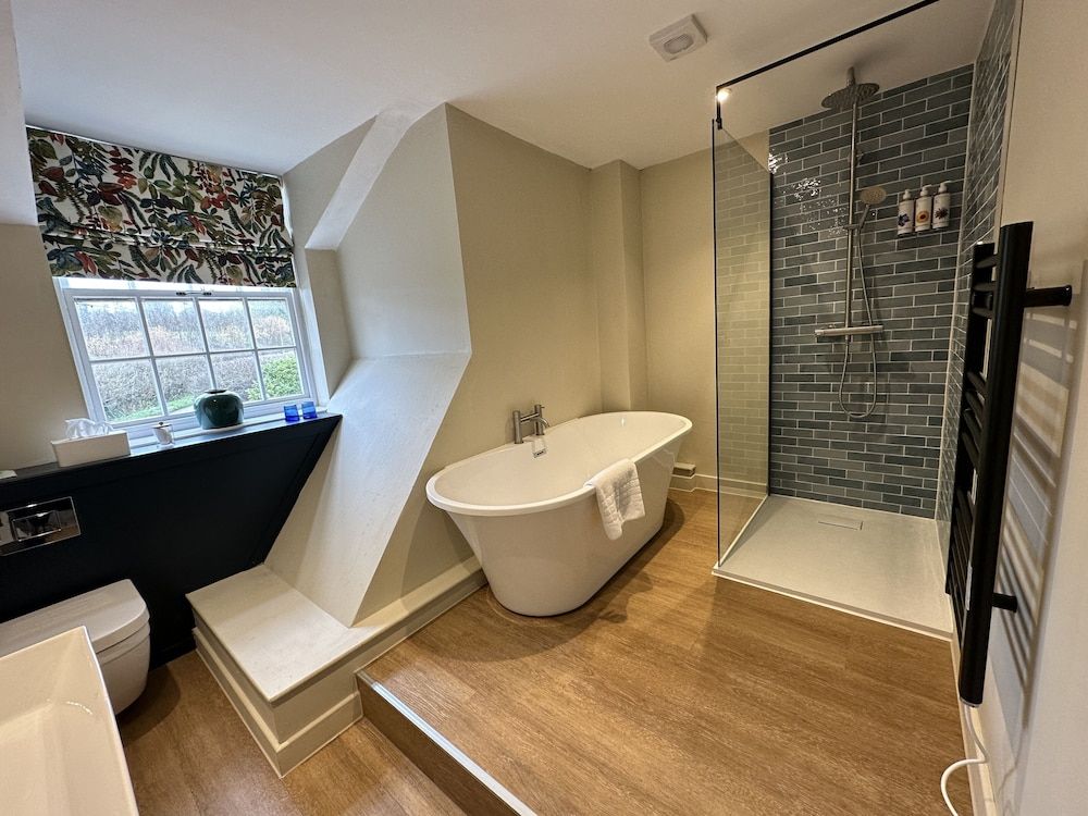 The Full Moon Inn Triple Room 2