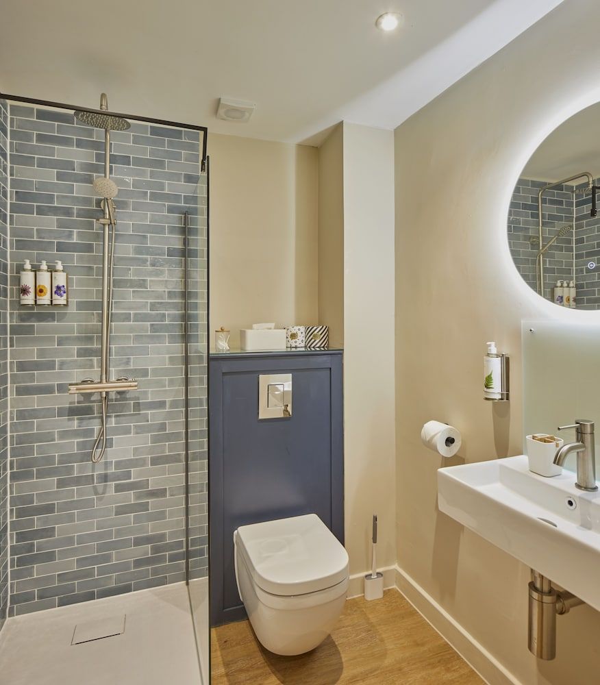 The Full Moon Inn Double or Twin Room 4