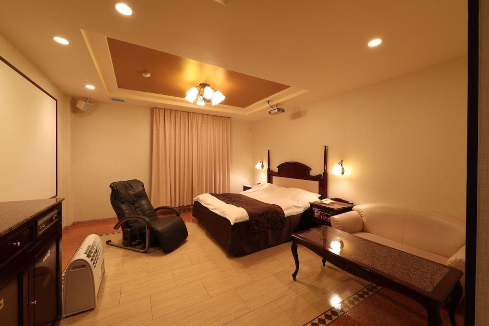 Standard Room, 1 Queen Bed (Couples Hotel)