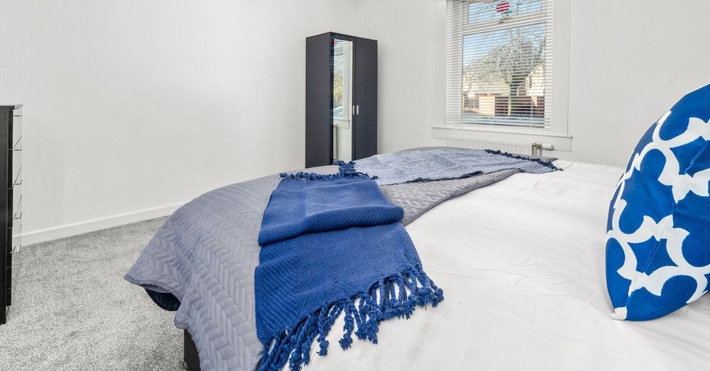 undefined One Bedroom Apartment by Klass Living Serviced Accommodation Hamilton - Back'O'Barns Apartment With WiFi 3