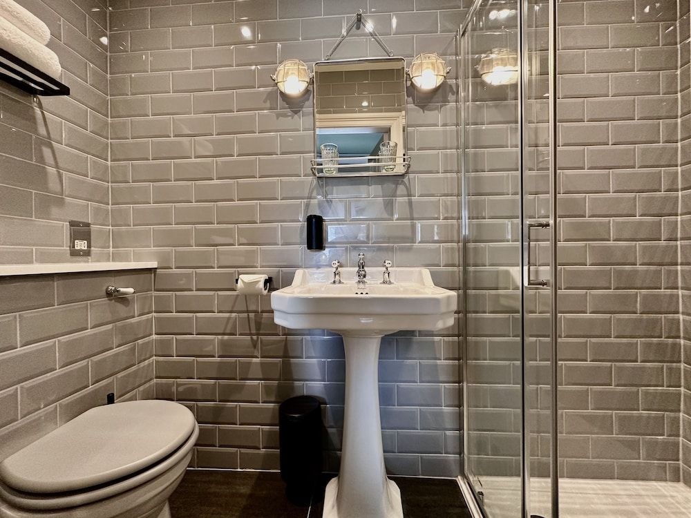 Sugar Boat Deluxe Double Room, 1 King Bed, City View 3