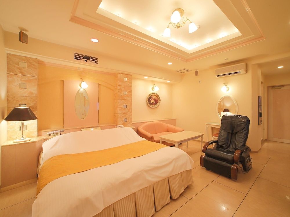 Standard Room, 1 King Bed (Couples Hotel)