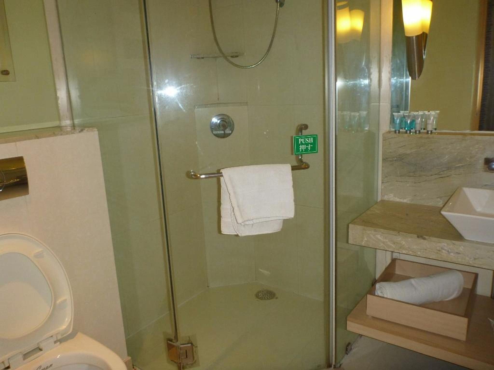 Avalon Courtyard Studio Room 3