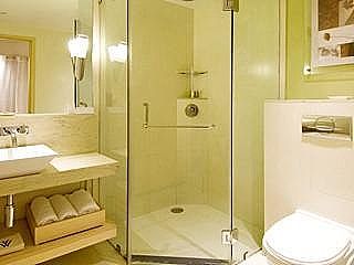 Avalon Courtyard Studio Room 5