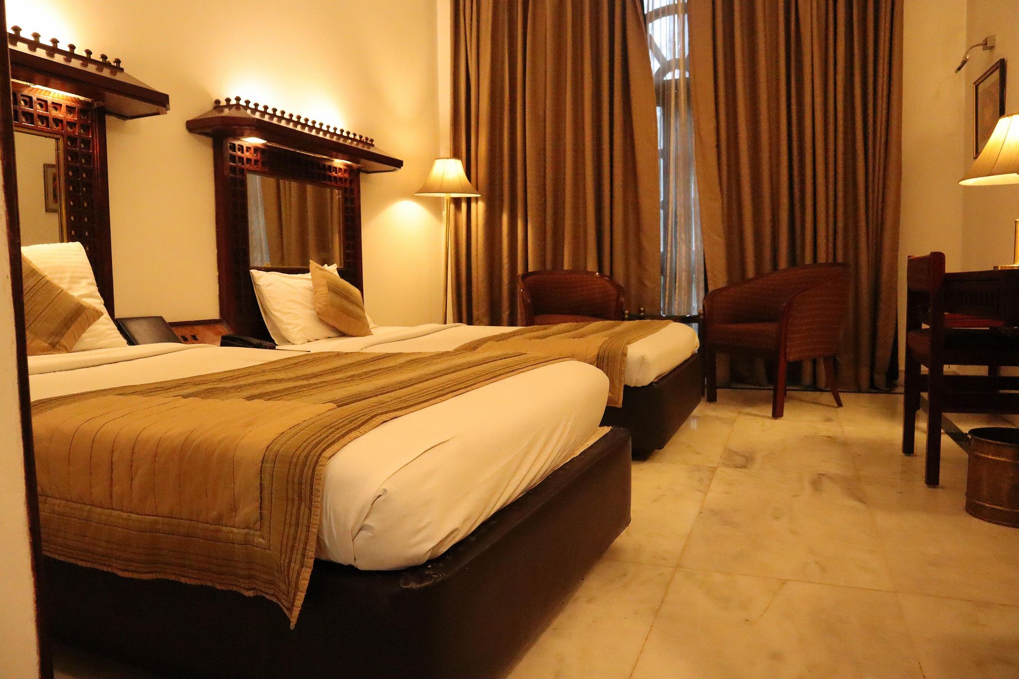 Ashok Country Resort Club AC Twin Room With Bathtub 3