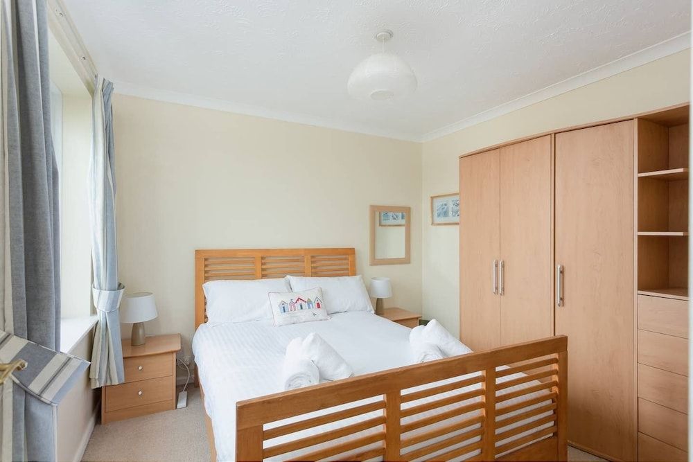 Apartment (2 Bedrooms)
