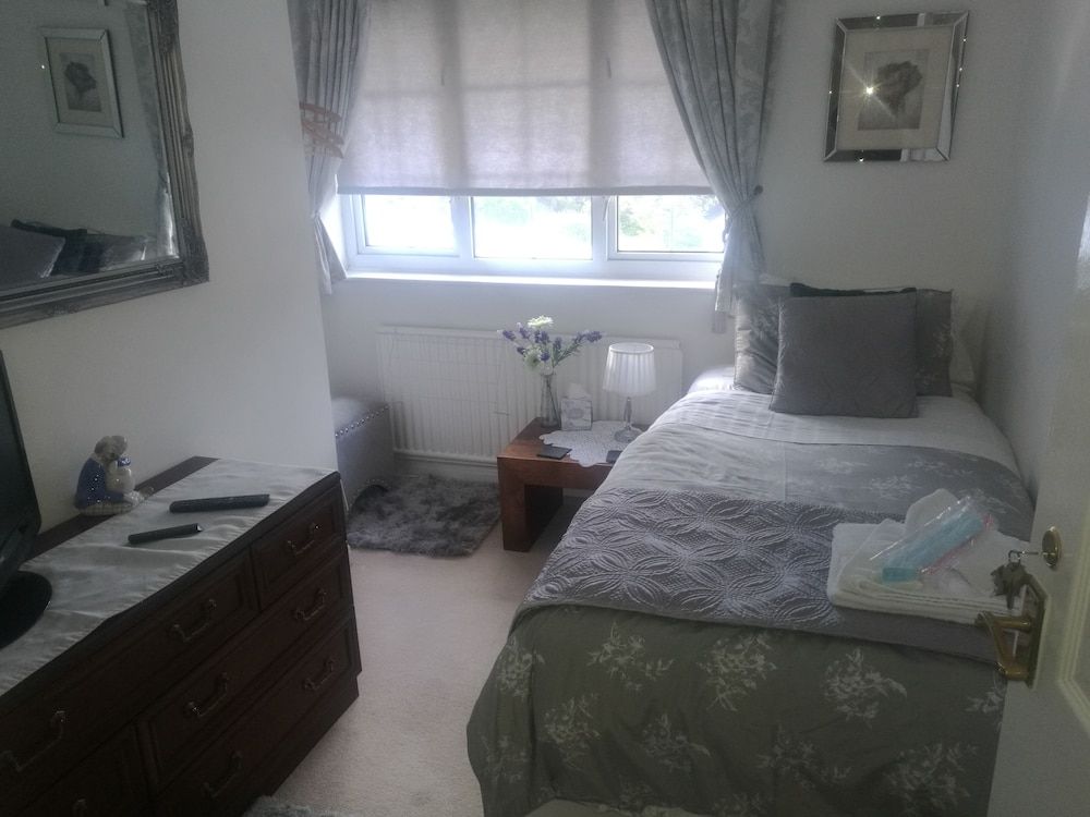 Deluxe Single Room, Garden View