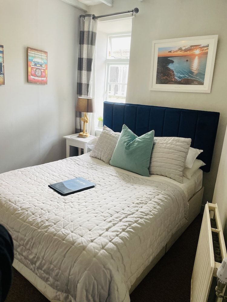 Molesworth Arms Economy Double Room 3