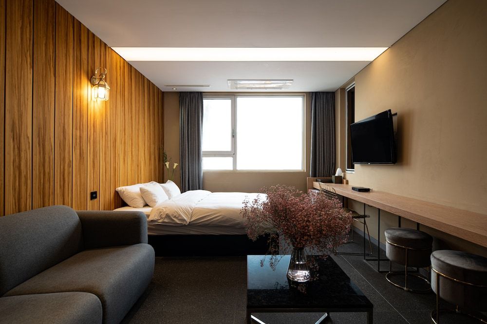 undefined Hotel The Designers Hongdae 2