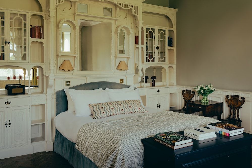 Classic Room, River View