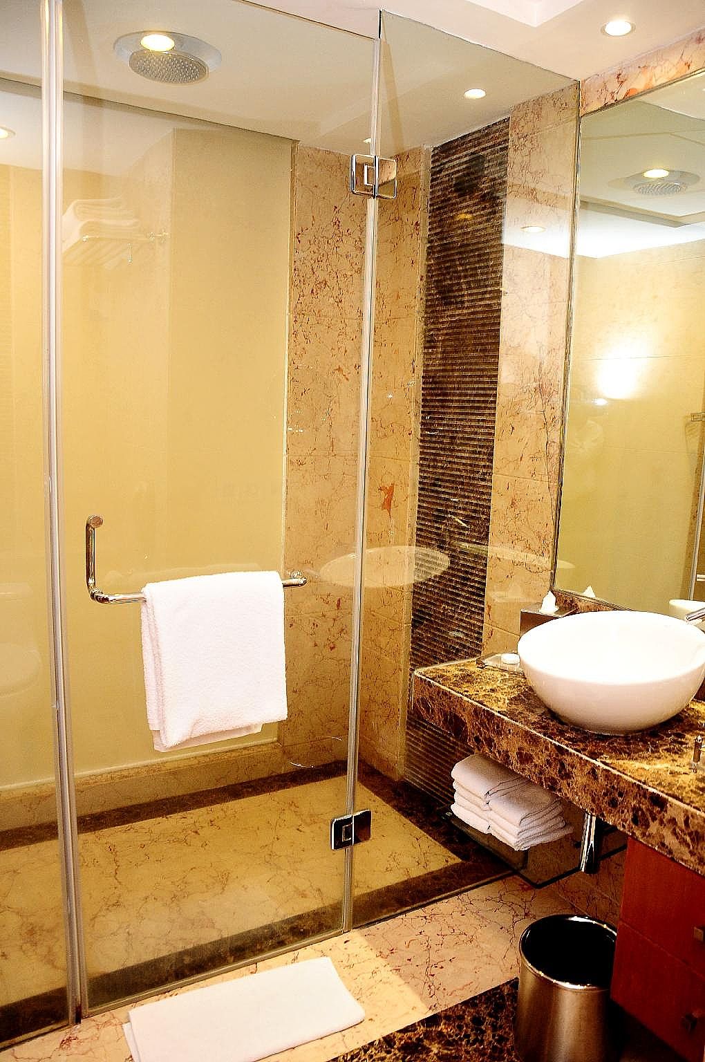 Transit Room - Max 6 Hours