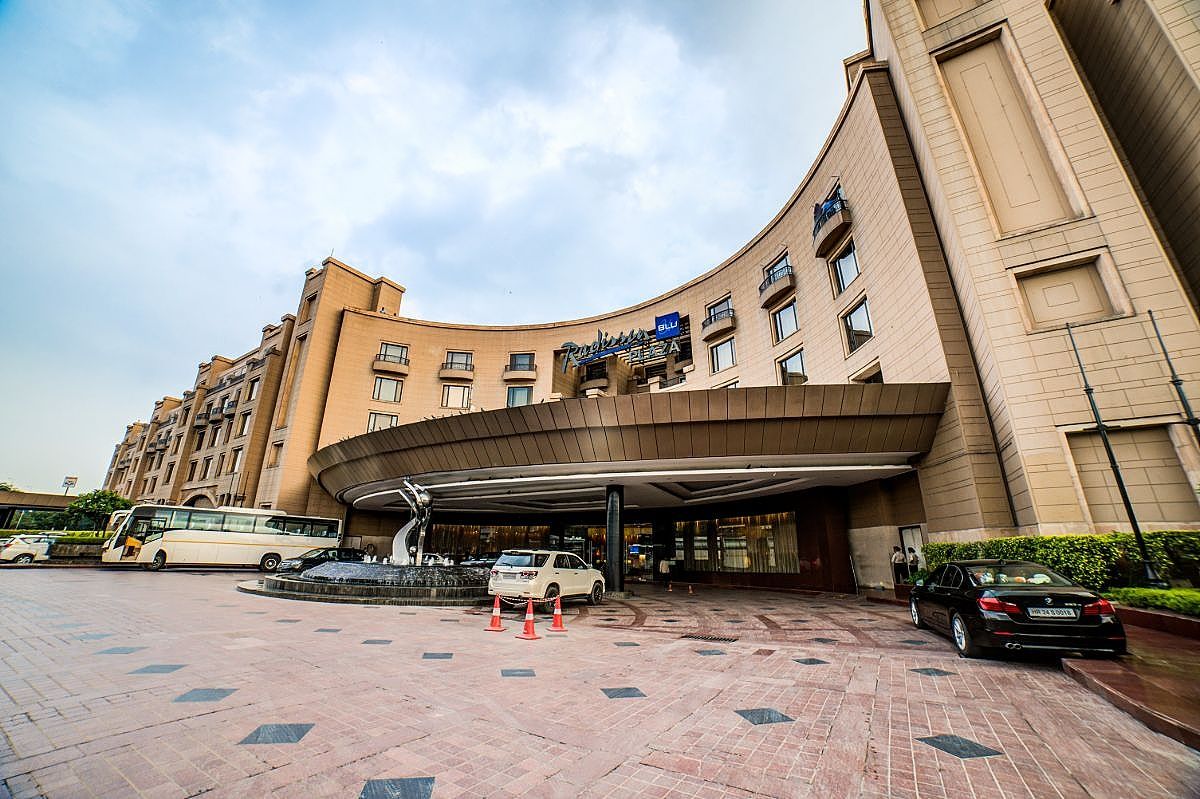 undefined Radisson Blu Plaza Delhi Airport 9