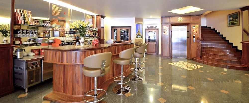 undefined Golden House International Hotel 9