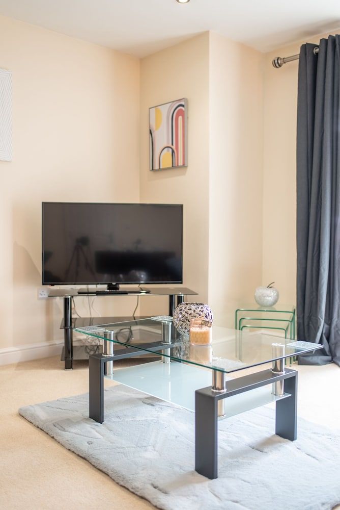 Apartment 5 Apartment, Private Bathroom, Courtyard View (No.5) 13