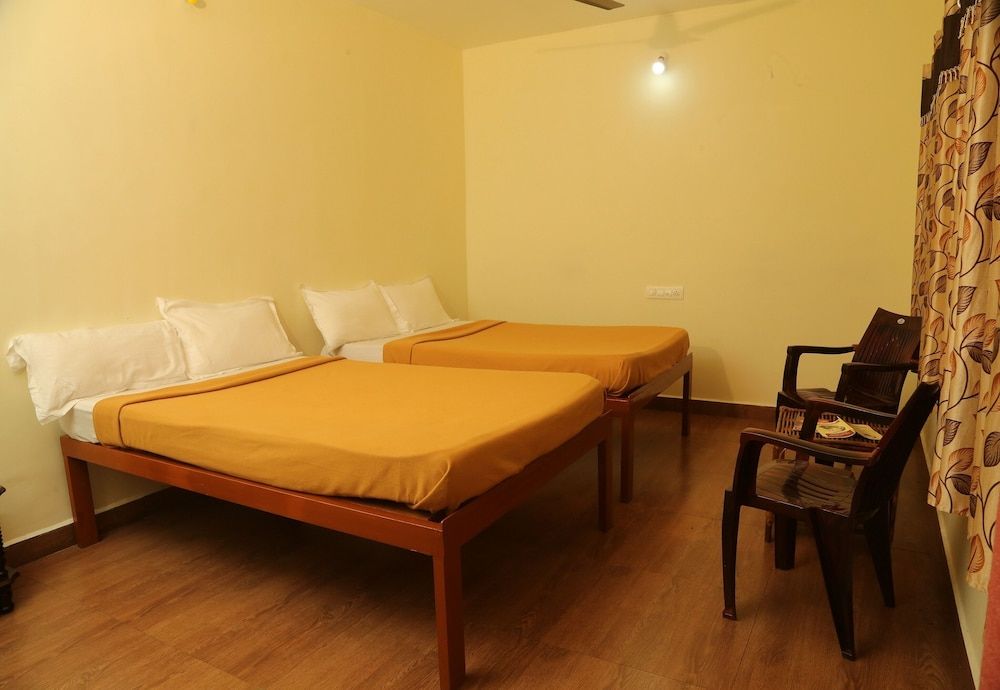 JUNGLE PARADISE FARM AND GUEST HOUSE Deluxe Quadruple Room 2