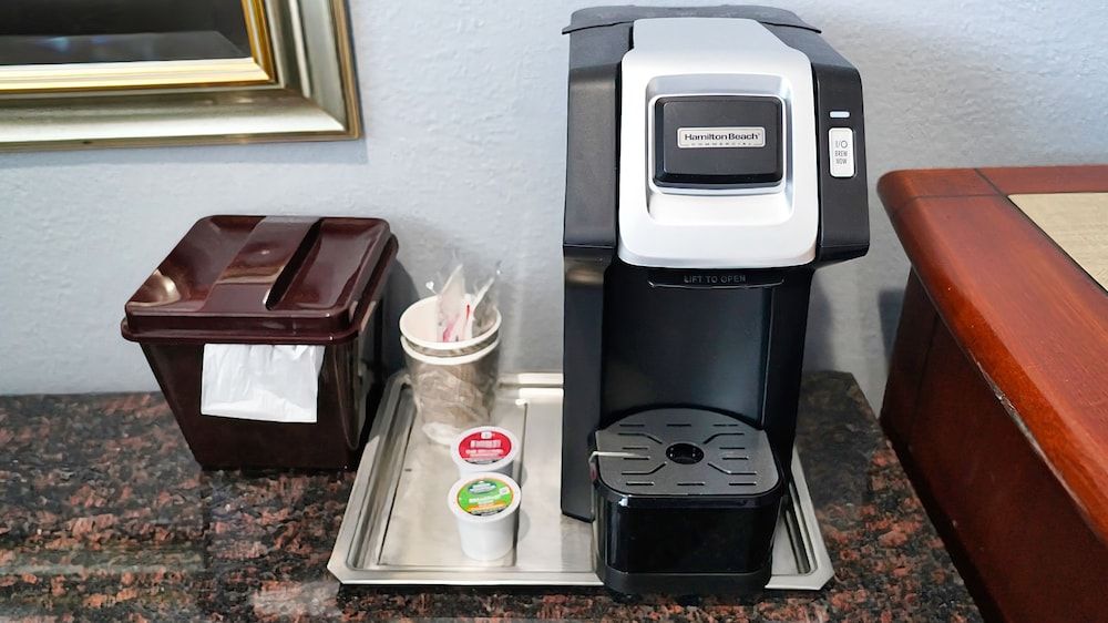 Seaside Inn & Suites Newly Remodeled Room, King Bed, Non-Smoking 5