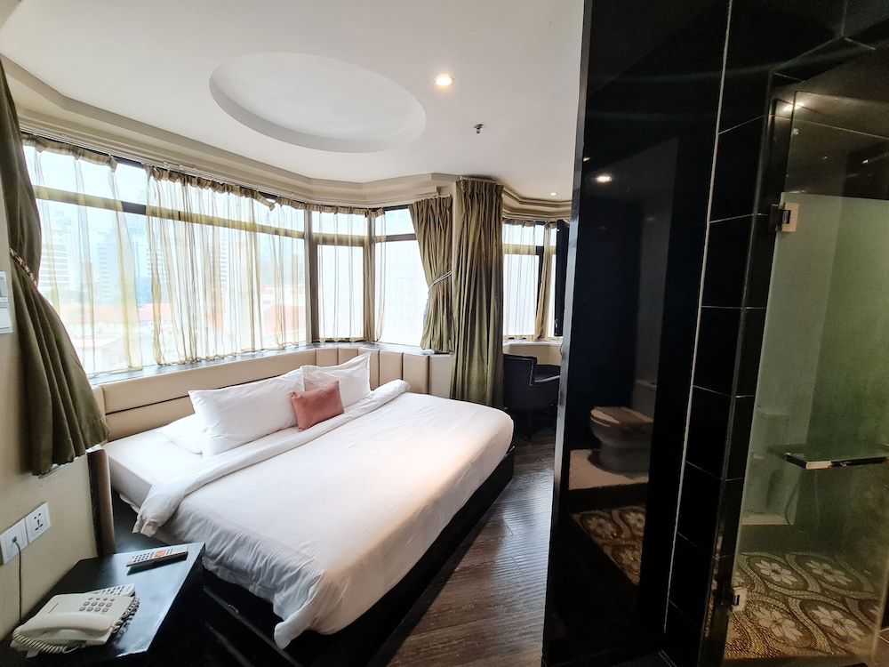 undefined Arenaa Star Hotel 4