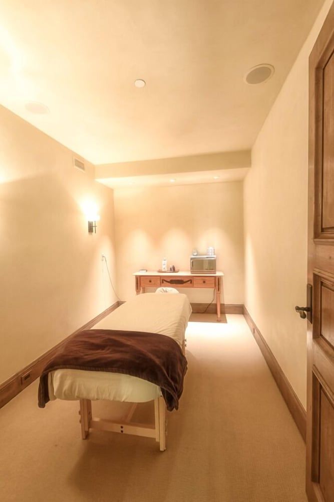 Villa, Multiple Beds (LX1 Chateau D' Renaitre Estate  - Car)